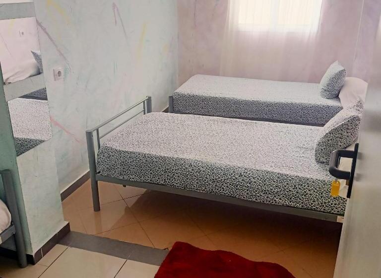 اتاق استاندارد با سرویس بهداشتی مشترک, Sevilladream