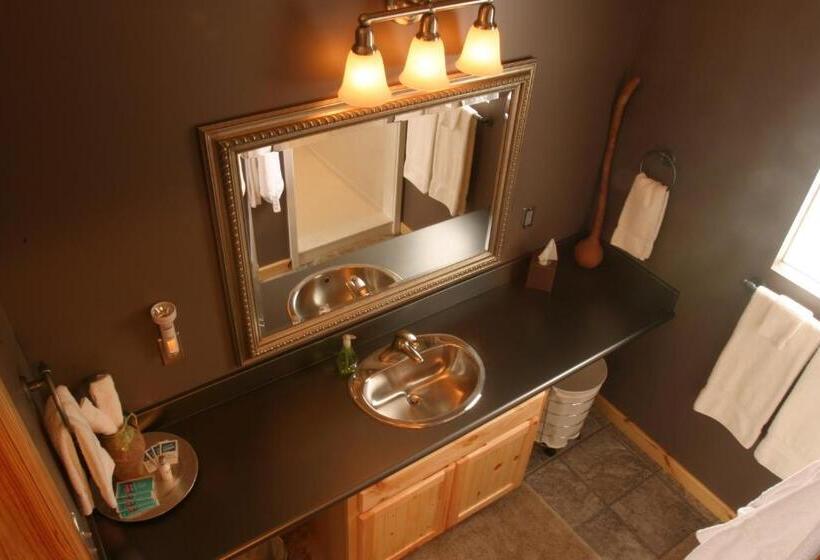 בקתה, Beaver Lakefront Cabins   Couples Only Getaways