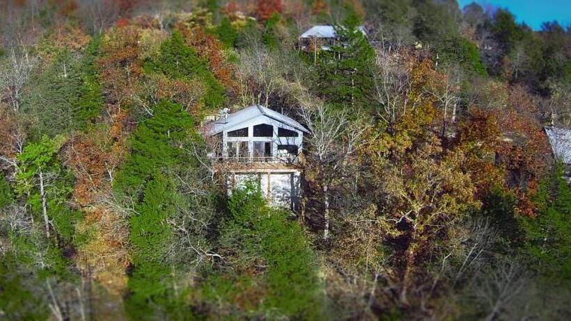 בקתה, Beaver Lakefront Cabins   Couples Only Getaways