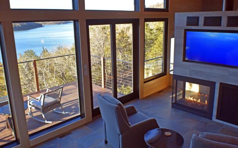סוויטת סופריור, Beaver Lakefront Cabins   Couples Only Getaways