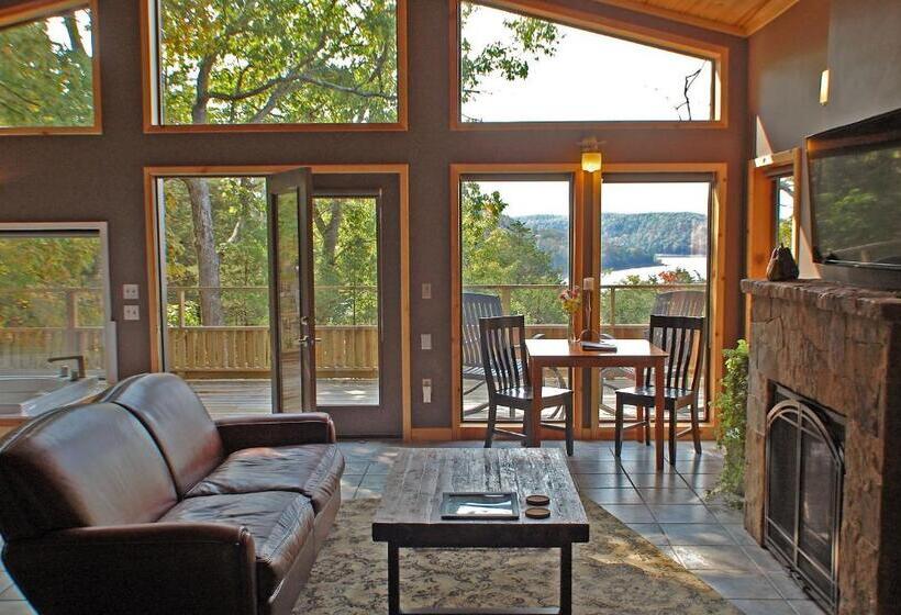 בקתה, Beaver Lakefront Cabins   Couples Only Getaways
