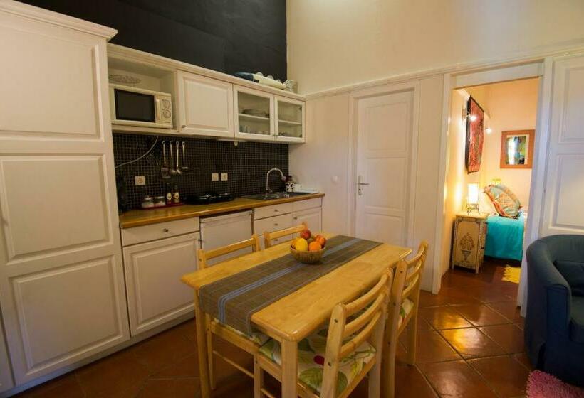 سوییت, Casa Vicentina