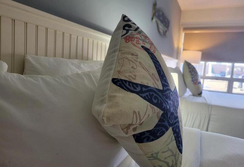 اتاق استاندارد با 2 تخت دوبل, Circle Hotel Fairfield