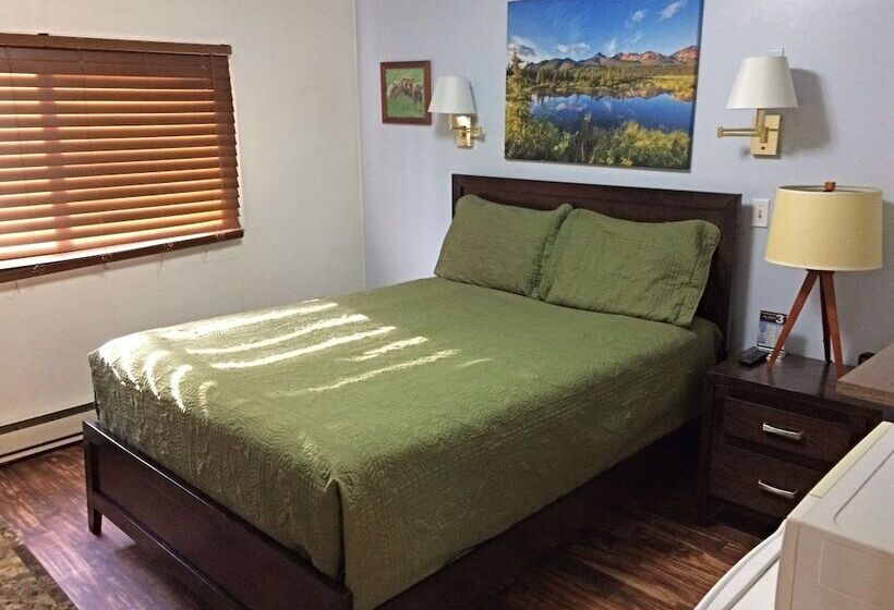 Standard Room Double Bed, Creekwood Inn