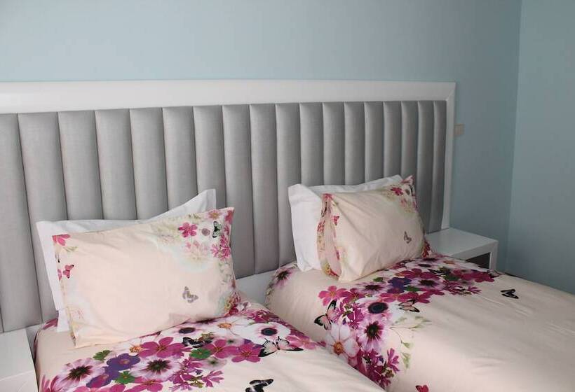 اتاق استاندارد با سرویس بهداشتی مشترک, Grande Oceano Guest House