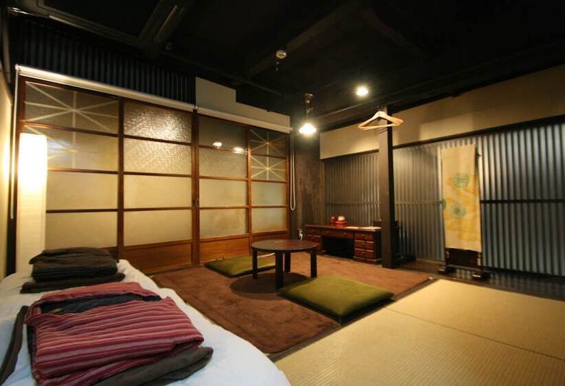 اتاق استاندارد, Haruya Higashiyama
