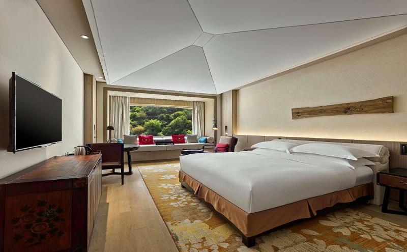 اتاق لوکس با تخت بزرگ, Hilton Garden Inn Jiuzhaigou