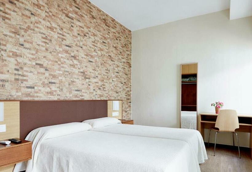 اتاق استاندارد, Hostal Campo Nuevo