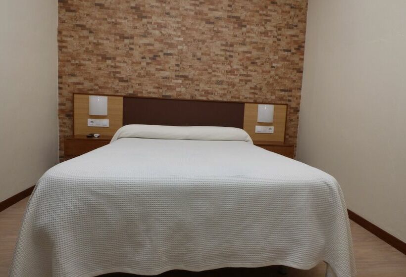 اتاق استاندارد, Hostal Campo Nuevo