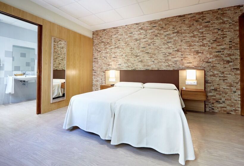 اتاق استاندارد, Hostal Campo Nuevo