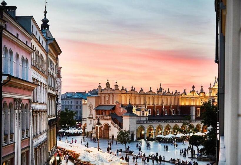 1 Bedroom Apartment City View, Krakow For You Main Square Apartments