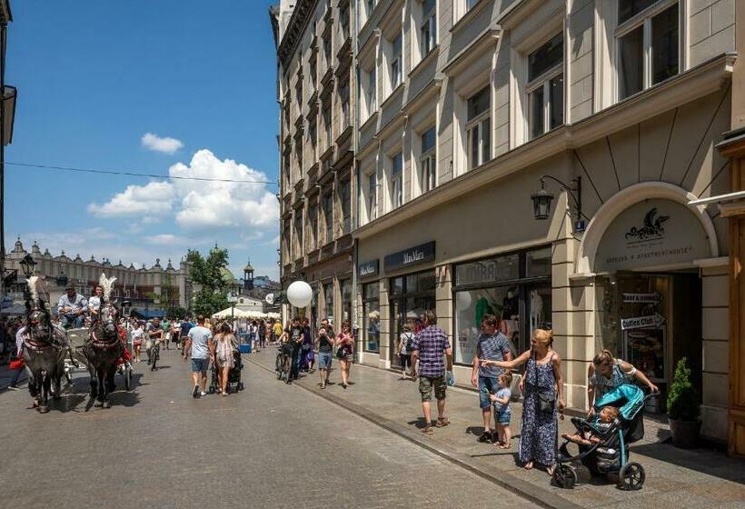 استودیوی استاندارد, Krakow For You Main Square Apartments
