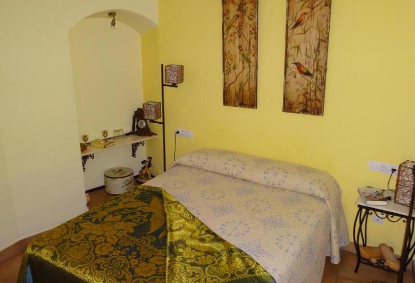 سوییت جونیور, La Posada Del Infante