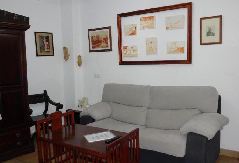سوییت جونیور, La Posada Del Infante