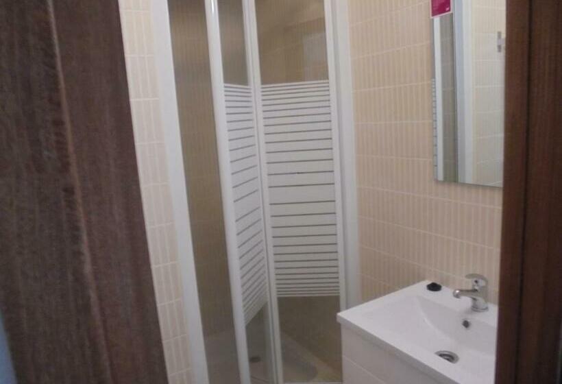 اتاق استاندارد, Lagos City Center Guest House & Hostel
