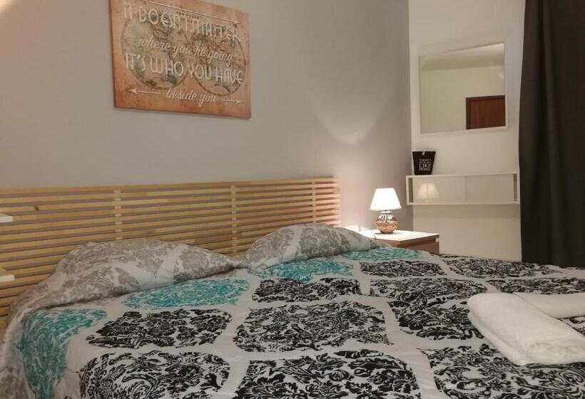 اتاق استاندارد, Lagos City Center Guest House & Hostel