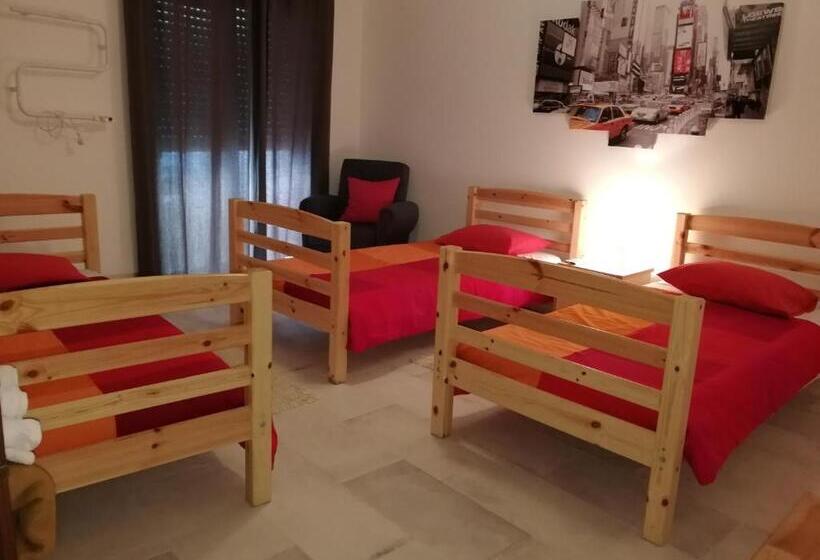 اتاق استاندارد سه نفره, Lagos City Center Guest House & Hostel
