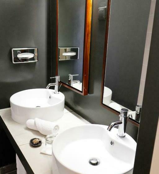 سوییت جونیور, Onomo Hotel Lomé
