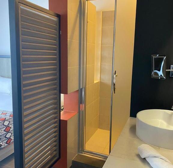 اتاق استاندارد, Onomo Hotel Lomé