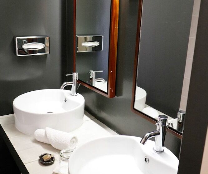 سوییت جونیور, Onomo Hotel Lomé