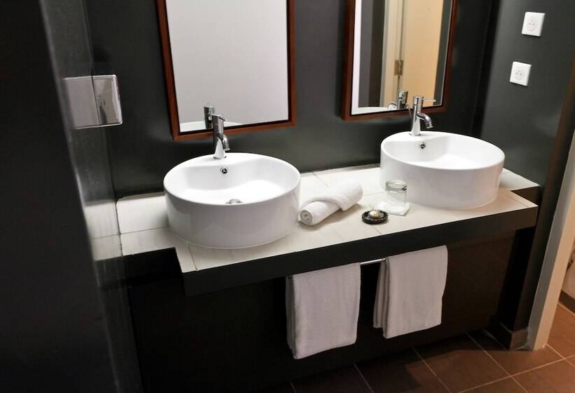 سوییت جونیور, Onomo Hotel Lomé