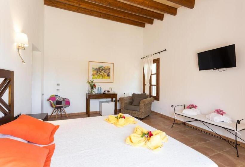 سوئیت جونیور با تراس, Finca Son Ametler