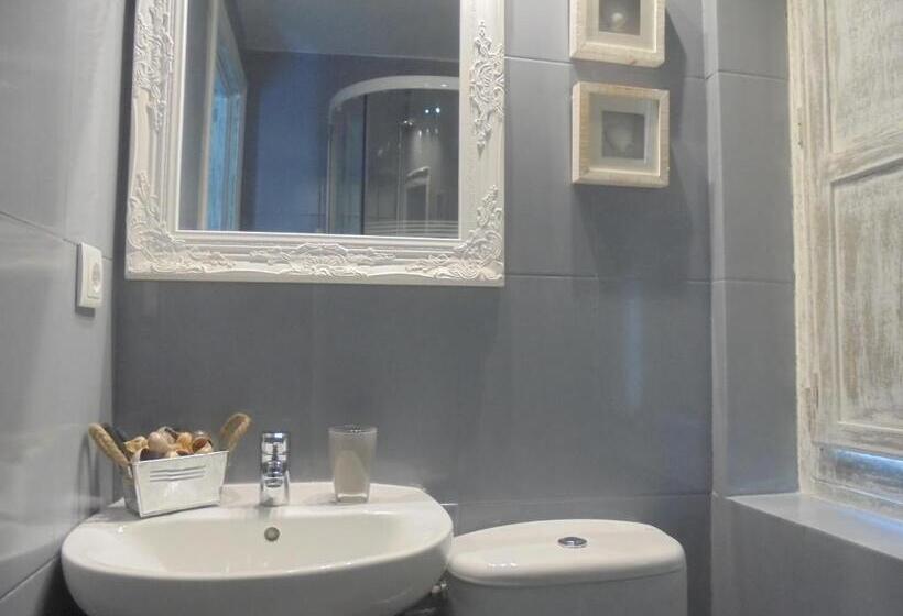 اتاق لوکس, Tak Boutique Old Town