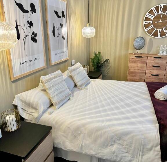 اتاق سوپریور با تخت بزرگ, Tak Boutique Old Town