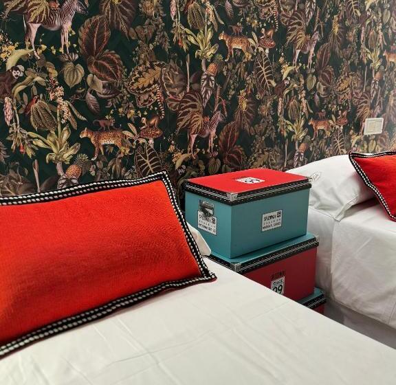 اتاق سوپریور با تخت بزرگ, Tak Boutique Old Town