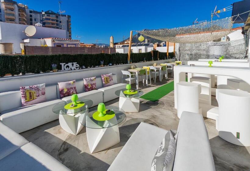 اتاق استاندارد یک نفره, Tak Boutique Old Town