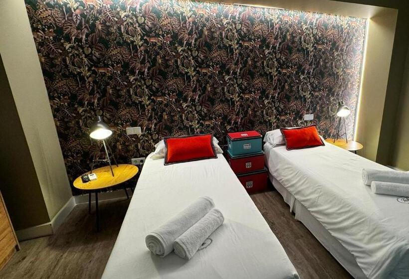 اتاق سوپریور با تخت بزرگ, Tak Boutique Old Town