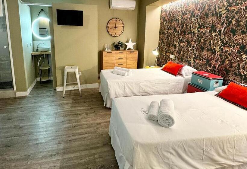 اتاق سوپریور با تخت بزرگ, Tak Boutique Old Town