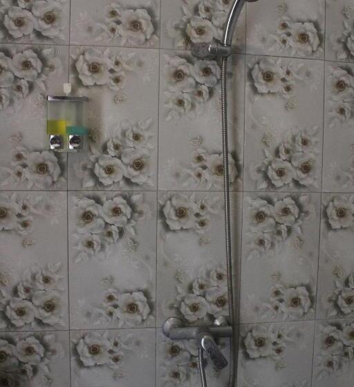 اتاق اکونومی, Wl Guesthouse