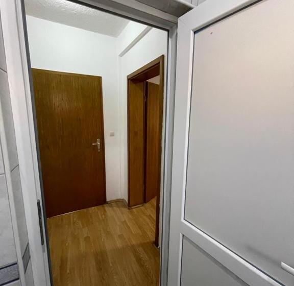 اتاق لوکس, Ela Hostel