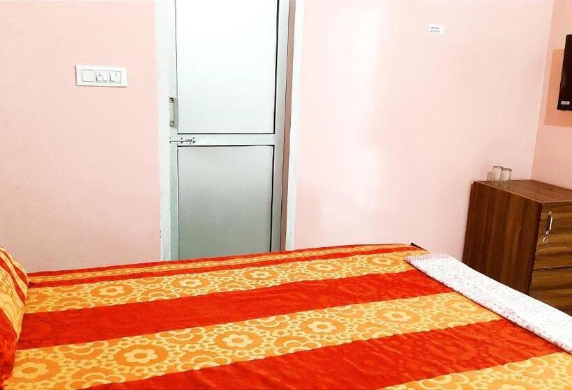 اتاق اکونومی, Helix    Rajpura    Budget Rooms For Family, Couples, Solo Travellers
