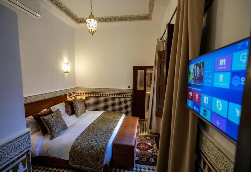 اتاق استاندارد با چشم‌انداز استخر, Riad Fes Ziyat & Spa