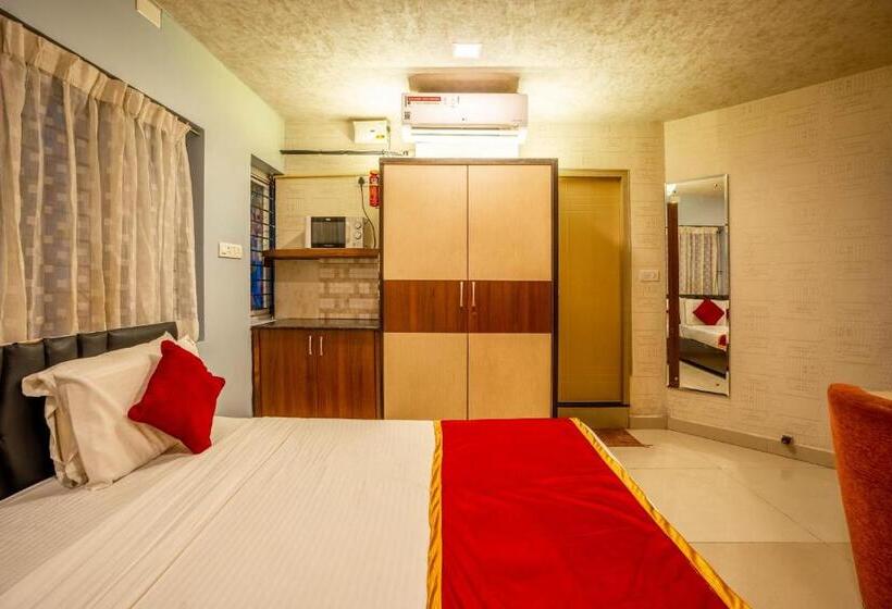 اتاق استاندارد با تخت بزرگ, Seasons Suites   Koramangala