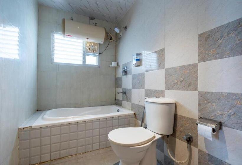 1 Bedroom Penthouse Apartment, Seasons Suites   Koramangala
