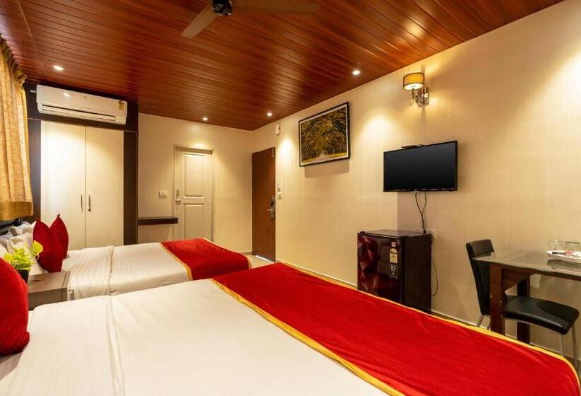 1 Bedroom Penthouse Apartment, Seasons Suites   Koramangala