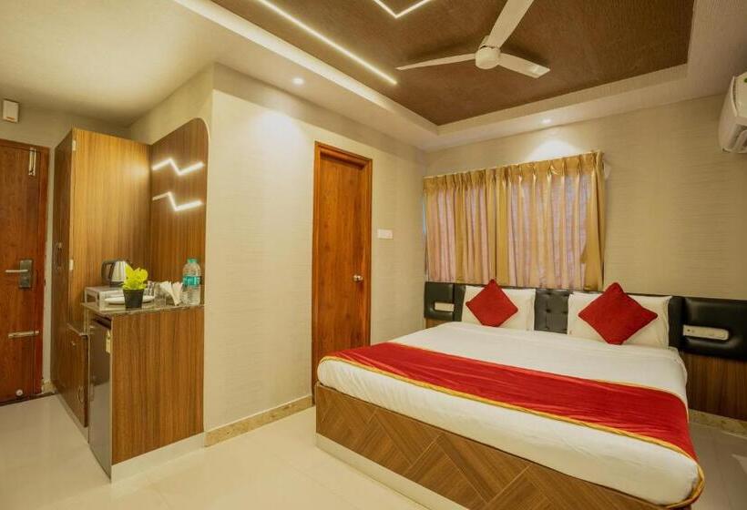5 Bedroom Apartment, Seasons Suites   Koramangala