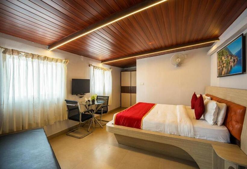 اتاق استاندارد سه نفره, Seasons Suites   Koramangala
