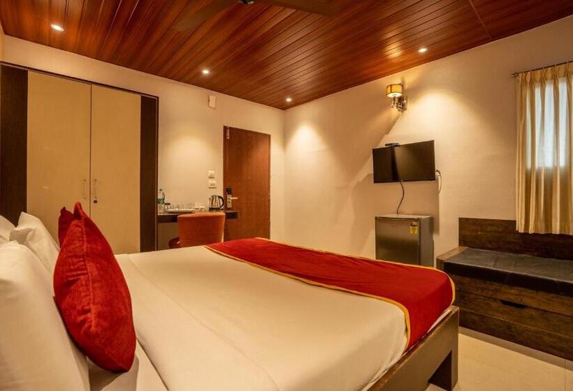 اتاق خانوادگی, Seasons Suites   Koramangala
