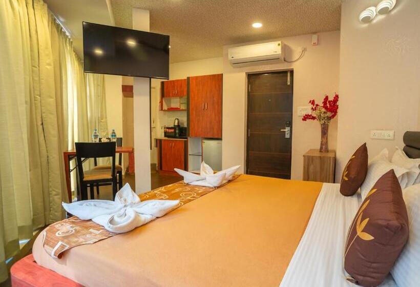 استودیوی استاندارد, Seasons Suites   Koramangala