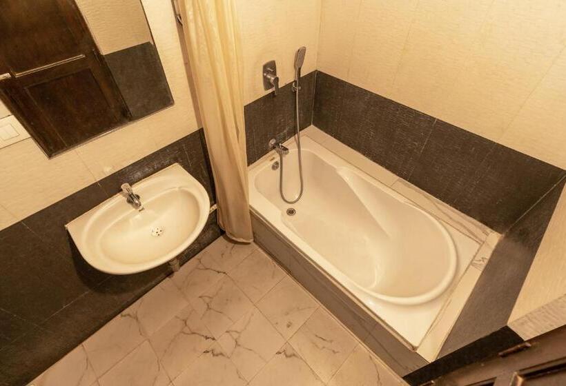 آپارتمان سوپریور 1 خوابه, Seasons Suites   Koramangala