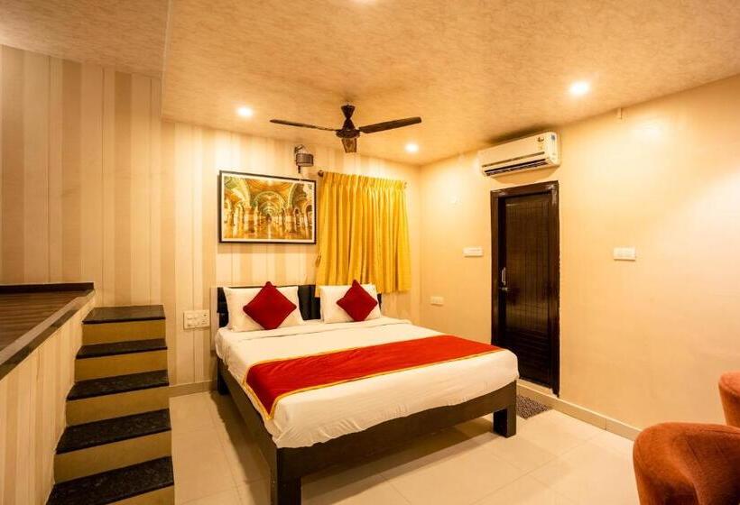 استودیوی استاندارد, Seasons Suites   Koramangala