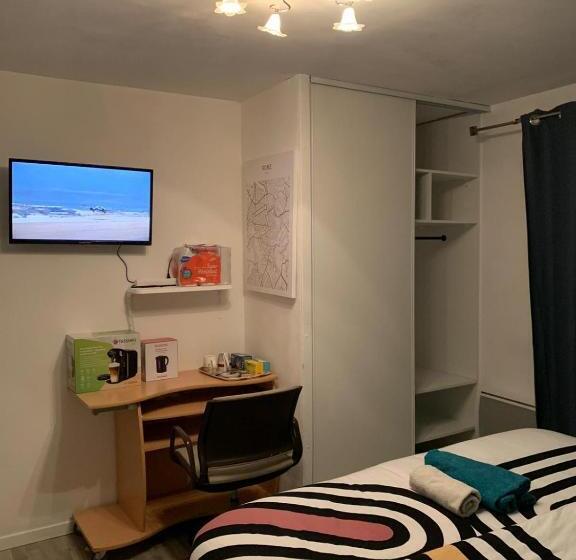 اتاق استاندارد سه نفره, Business Room 10 Minutes De Paris Et Orly Aéroport