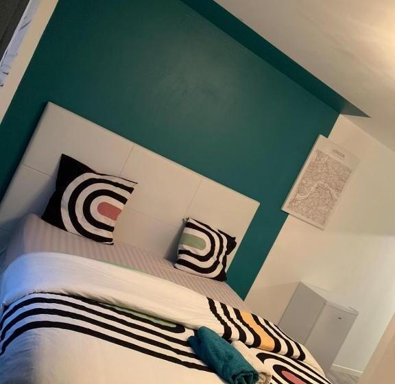 اتاق استاندارد سه نفره, Business Room 10 Minutes De Paris Et Orly Aéroport