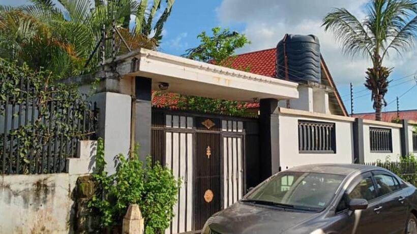 اتاق استاندارد, Veronica House