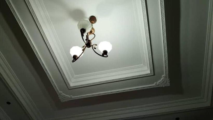 اتاق استاندارد, Veronica House