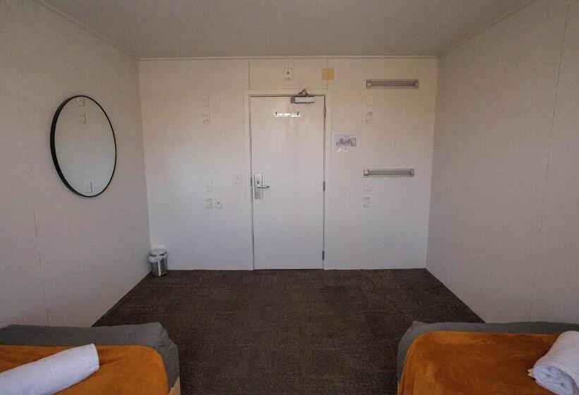 اتاق استاندارد با سرویس بهداشتی مشترک, The Brownston Hostel